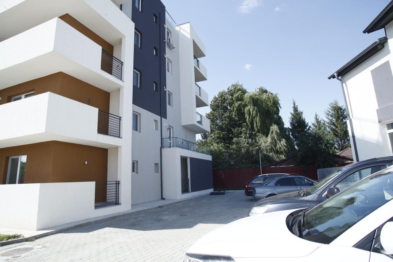 Lar Apartment Focşani المظهر الخارجي الصورة