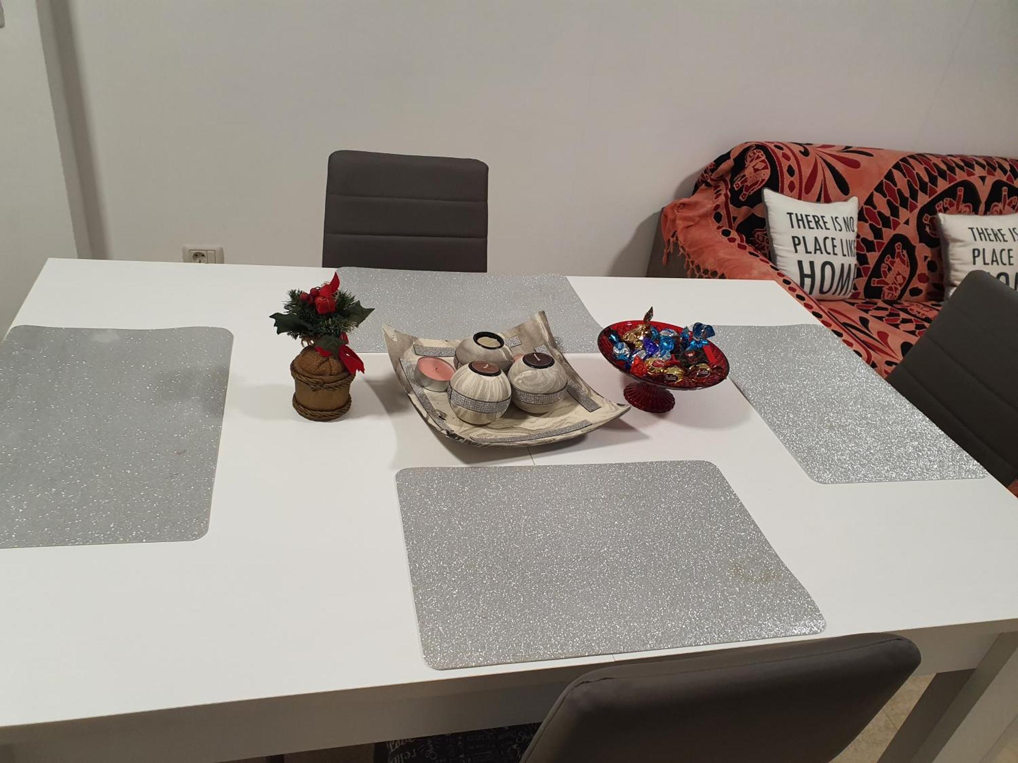 Lar Apartment Focşani الغرفة الصورة